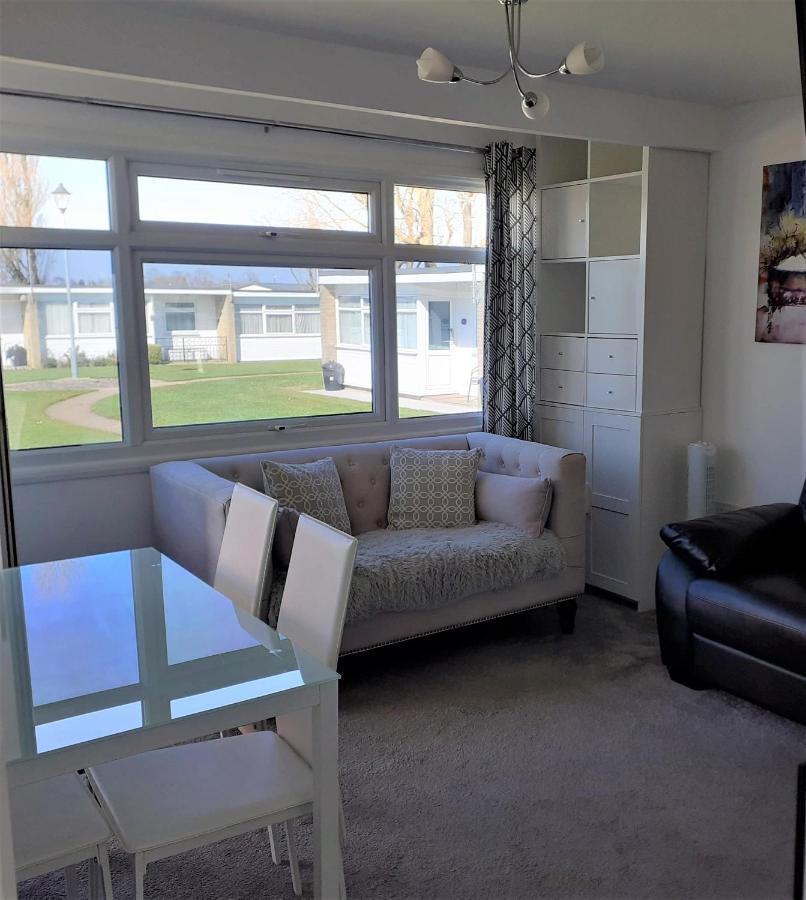 Fabulous 2 Bedroom Dog Friendly Chalet 5 Min Walk To Beach, Nr Gt Yarmouth & Norfolk Broads Scratby Luaran gambar